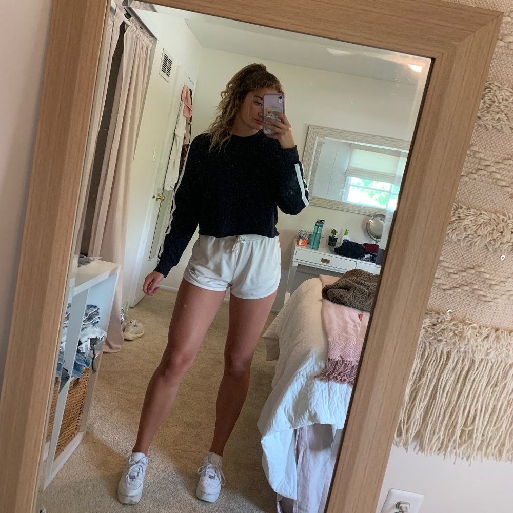 Cropped Sweatshirt